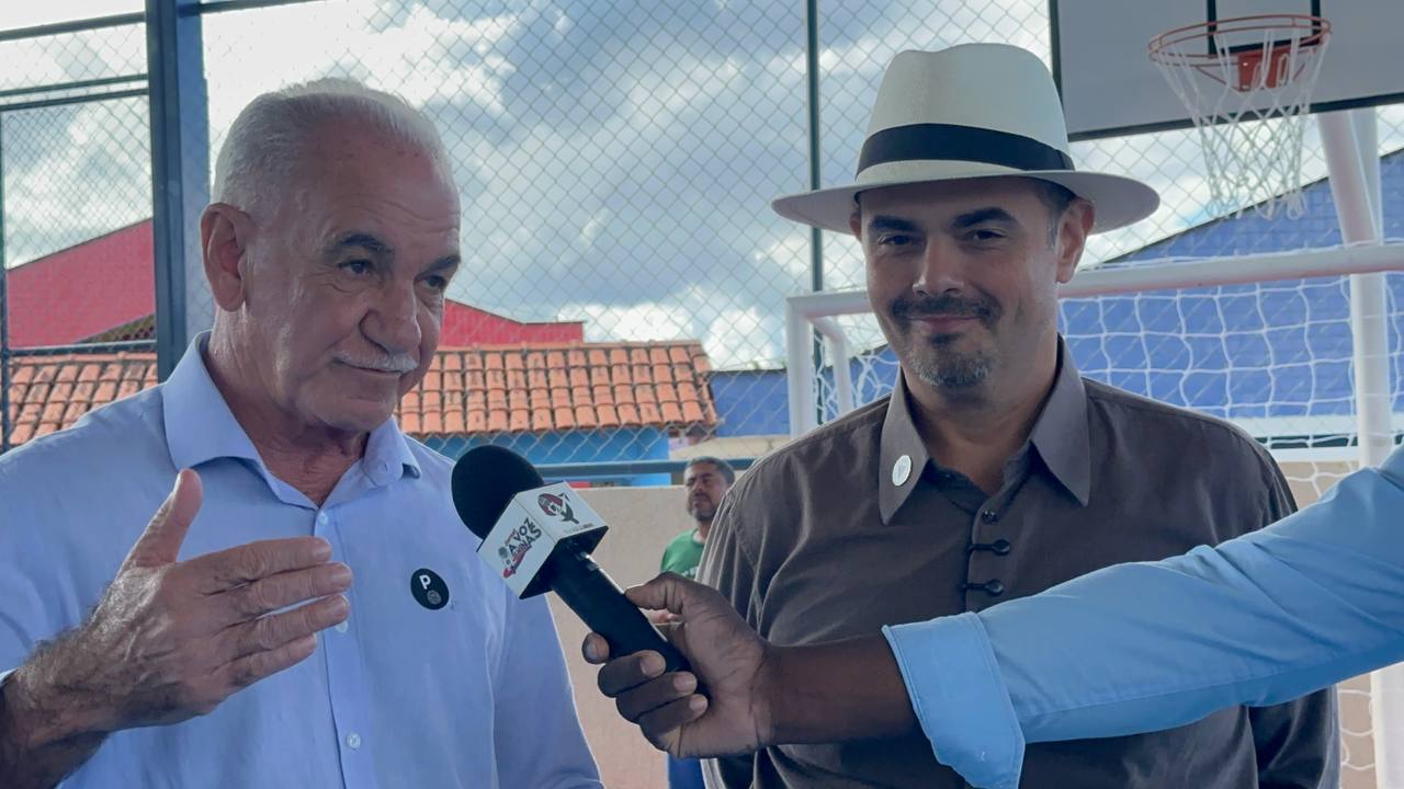 No momento, você está visualizando Governador Mateus Simões inaugura quadra poliesportiva em São João EvangelistaMG e reforça