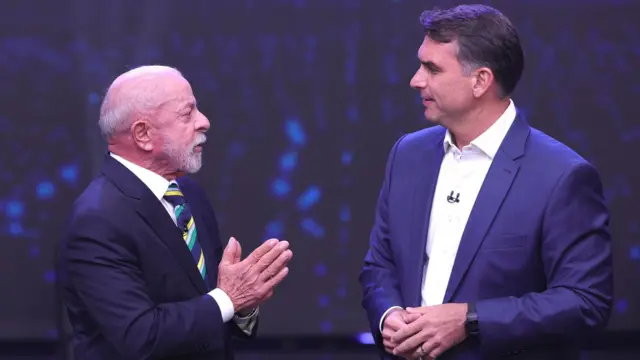 No momento, você está visualizando Lula e Flávio devem rever estratégias para último debate na Globo